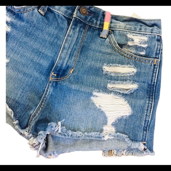 HOLLISTER Rainbow Pastel Trim Distressed Shorts With Pockets Jean Blue Size 3/26 - Picture 5 of 9
